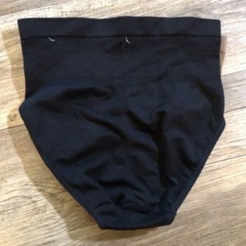$10 CLEARANCE! Skinny Girl Shaping Seamless Brief Two-Pack - Picture 4 of 7